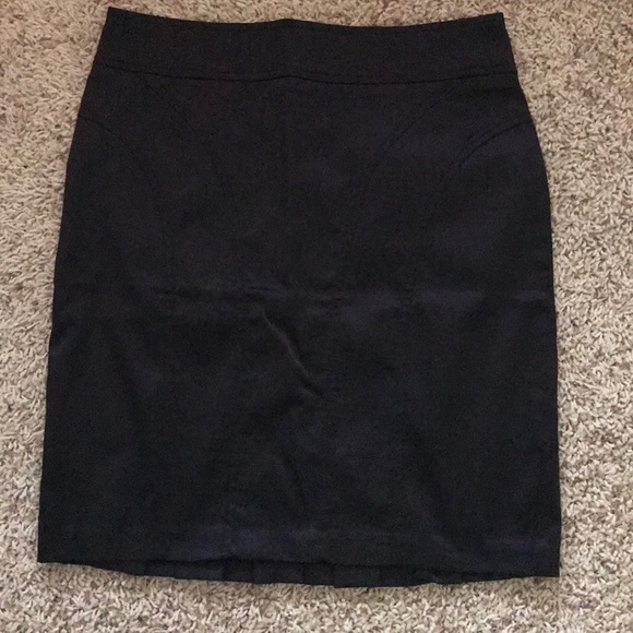 Pencil skirt - Picture 4 of 5